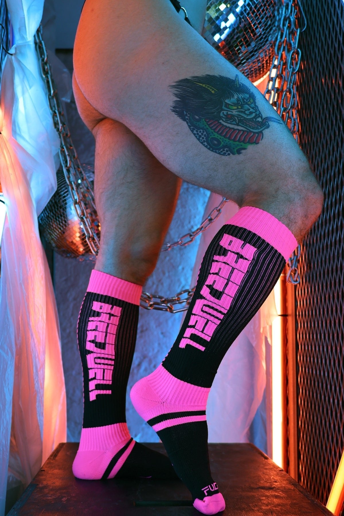 Neon Pink